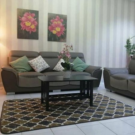 Orked Aeridina Homestay Puchong Exterior foto